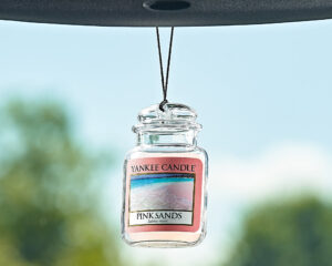 Yankee Candle Pink Sands supporto per deodoranti per auto con ricarica