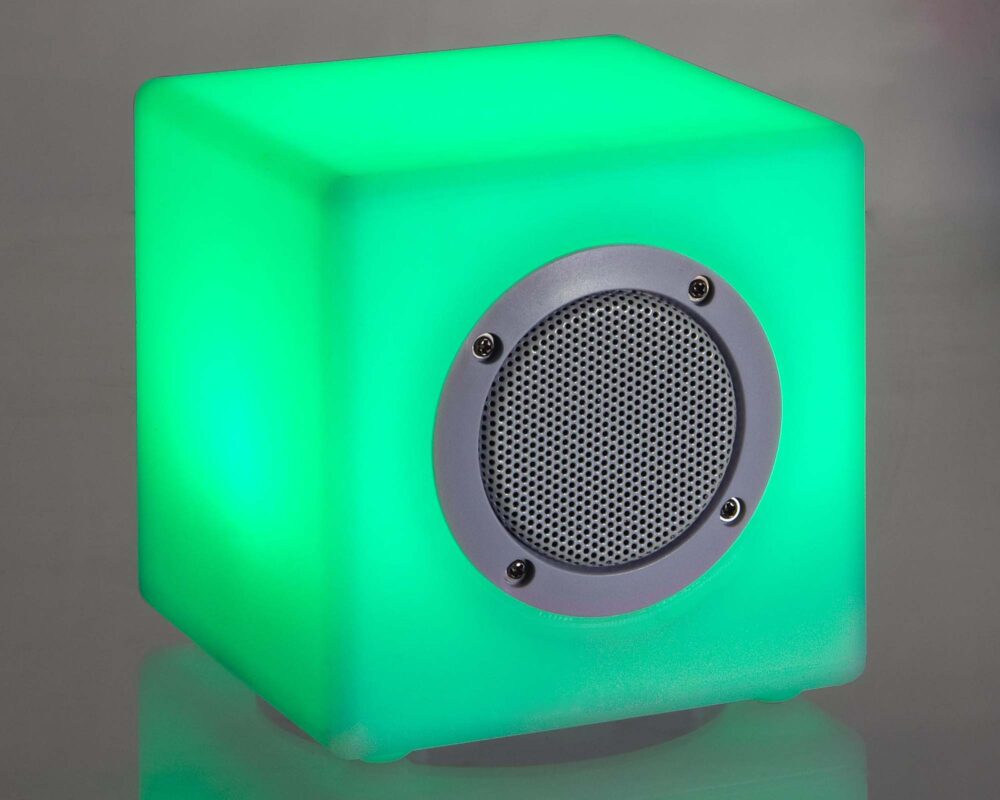 0827435 8051836219496 Lampada led cubo speaker pe 15x15 0002 0827435 PF1