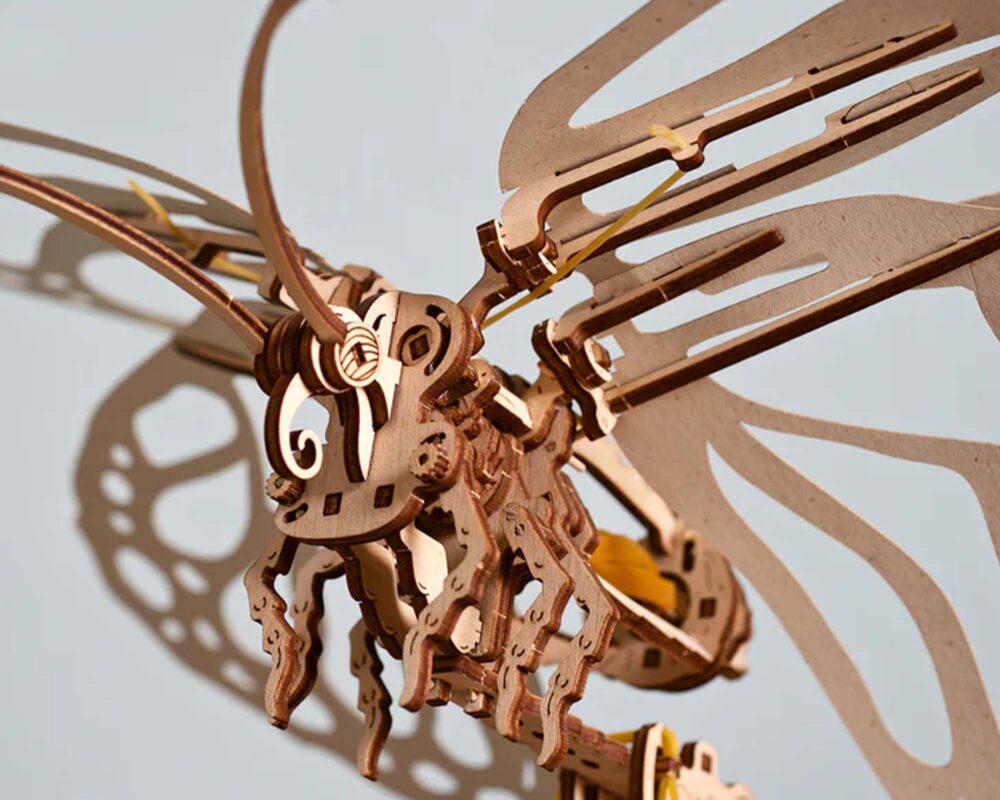 10060973 4820184121010 70081 MODELLINO UGEARS FARFALLA LEGNO 29X55X40CM 0002 Ugears Butterfly Mechanical Model 1 132 102